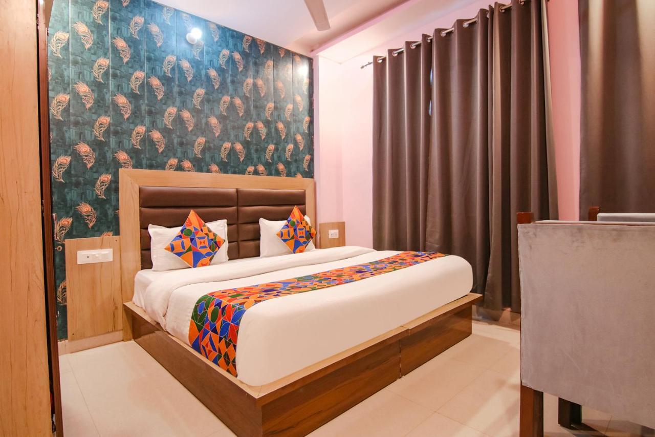 רישיקש Hotel Kaanha Residency Inn By Shree Krishna Hospitality מראה חיצוני תמונה