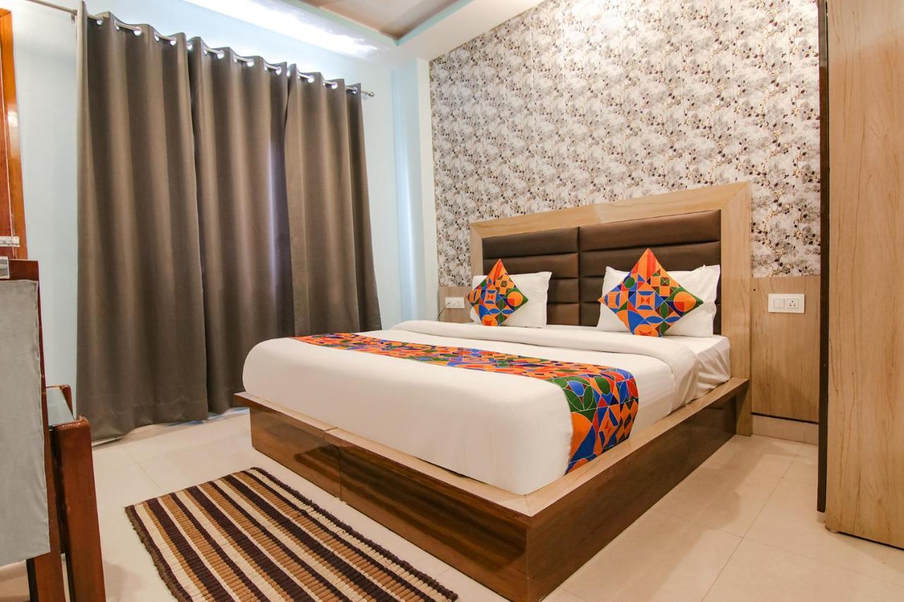 רישיקש Hotel Kaanha Residency Inn By Shree Krishna Hospitality מראה חיצוני תמונה