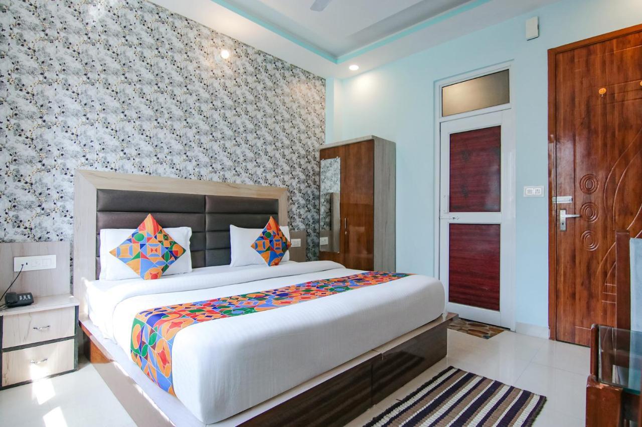 רישיקש Hotel Kaanha Residency Inn By Shree Krishna Hospitality מראה חיצוני תמונה