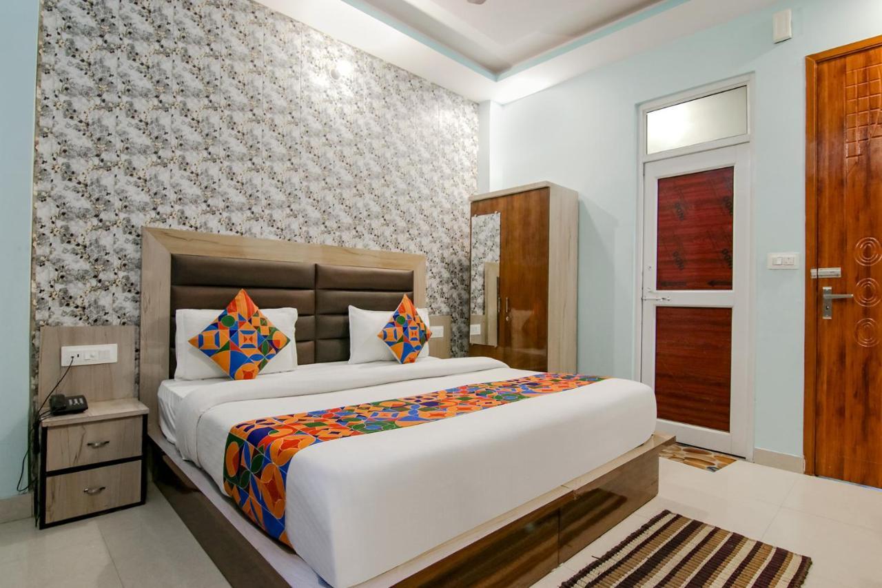 רישיקש Hotel Kaanha Residency Inn By Shree Krishna Hospitality מראה חיצוני תמונה